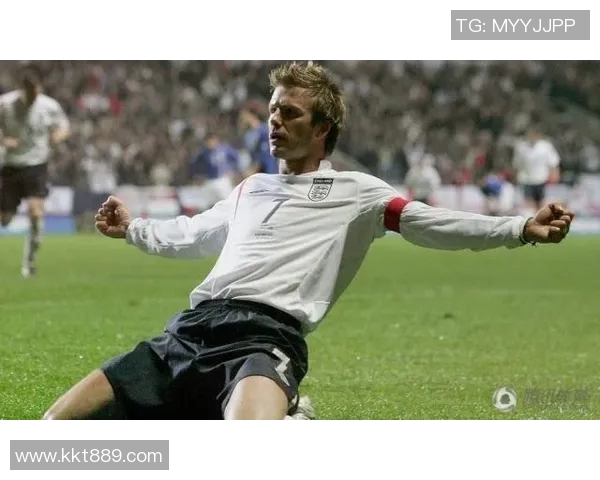 足球明星鲁克的传奇故事与成就揭秘