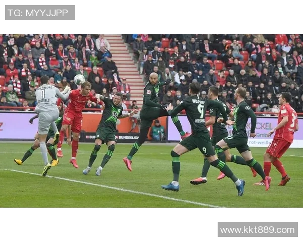 柏林联合与多特蒙德历史交锋记录分析及战绩回顾